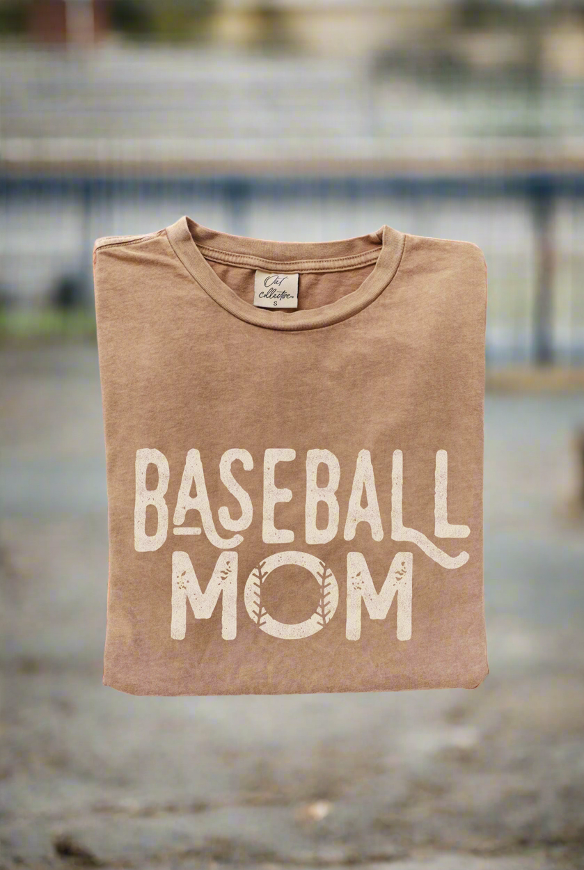 BASEBALL MOM Mineral Washed Graphic Top: TOAST / M